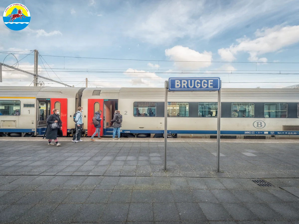 Có thể đi tàu hỏa từ sân bay đến trung tâm Bruges
