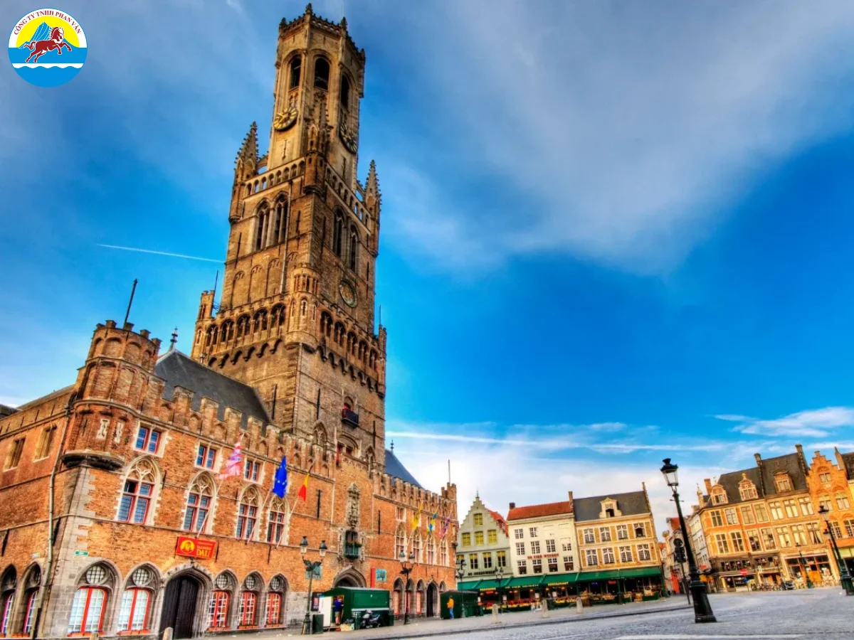 Tháp chuông Belfry (Belfort)