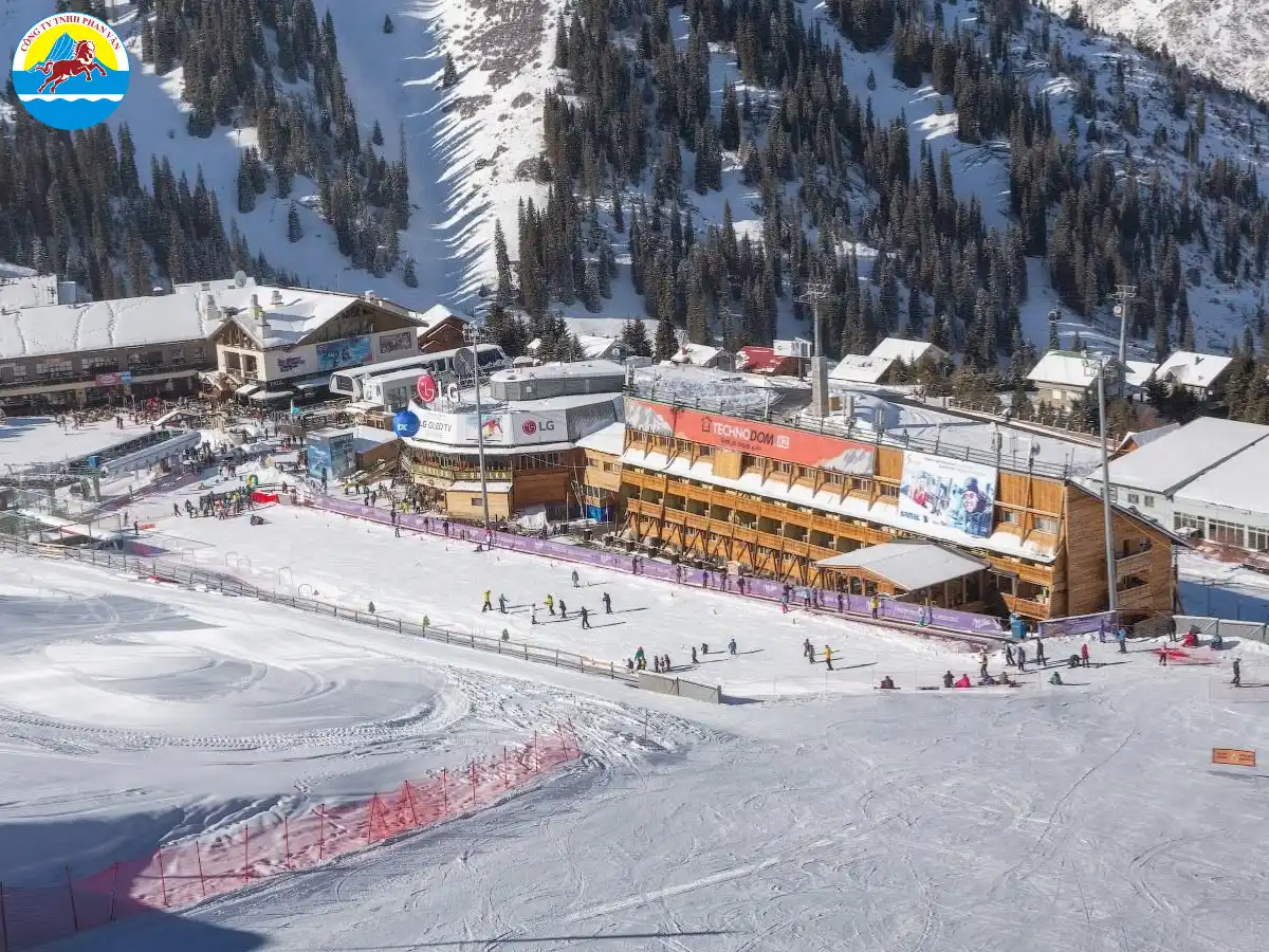 Trải nghiệm trượt tuyết mùa đông