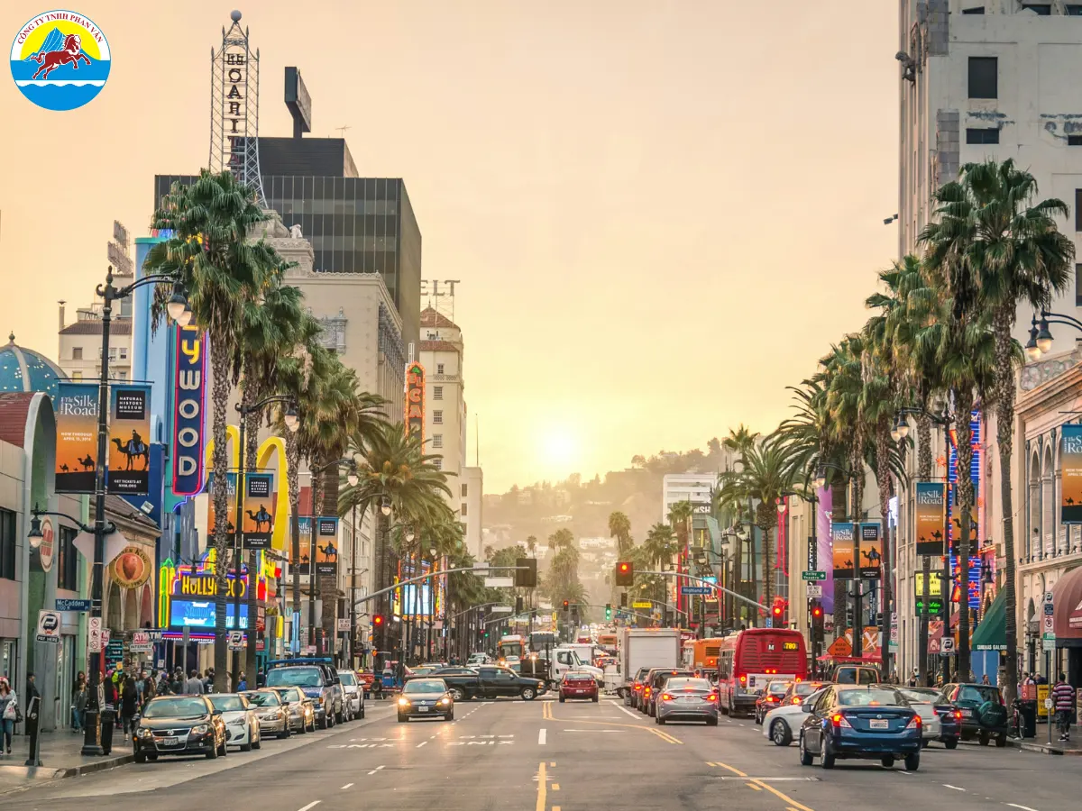 California nằm dài ôm trọn bờ biển Thái Bình Dương