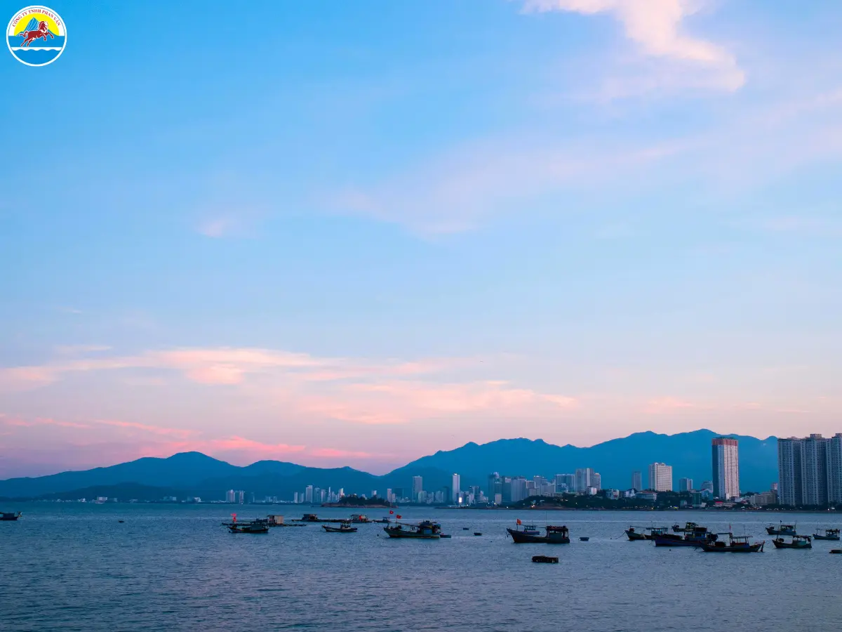 du lịch cam ranh 3 ngày 2 đêm​