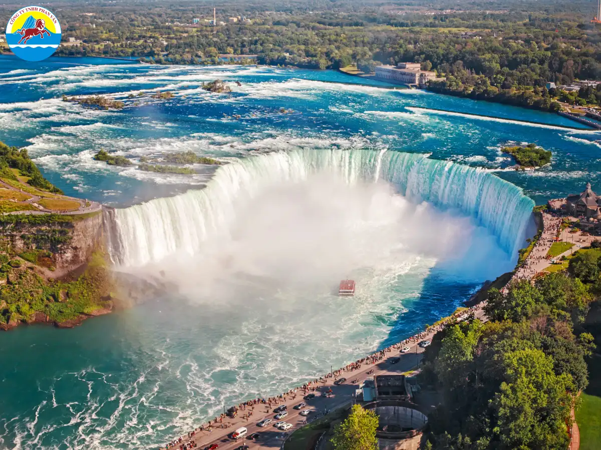 Thác Niagara vào mùa hè