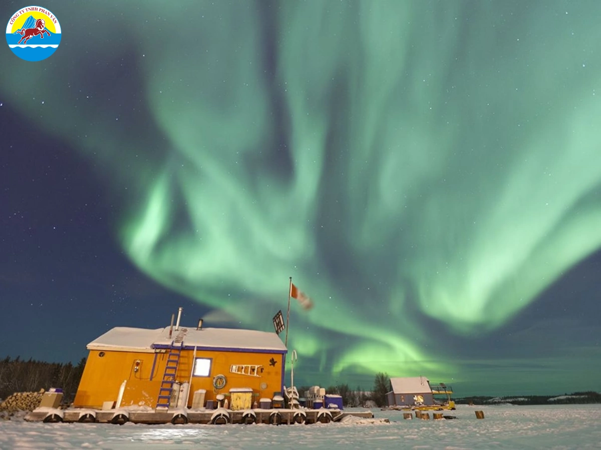Săn cực quang huyền ảo ở Yellowknife