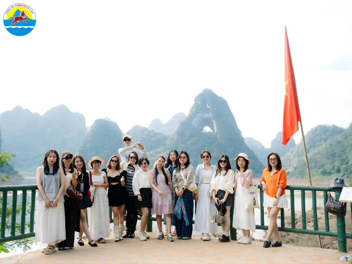 Tour du lịch tại Phan Văn Travel