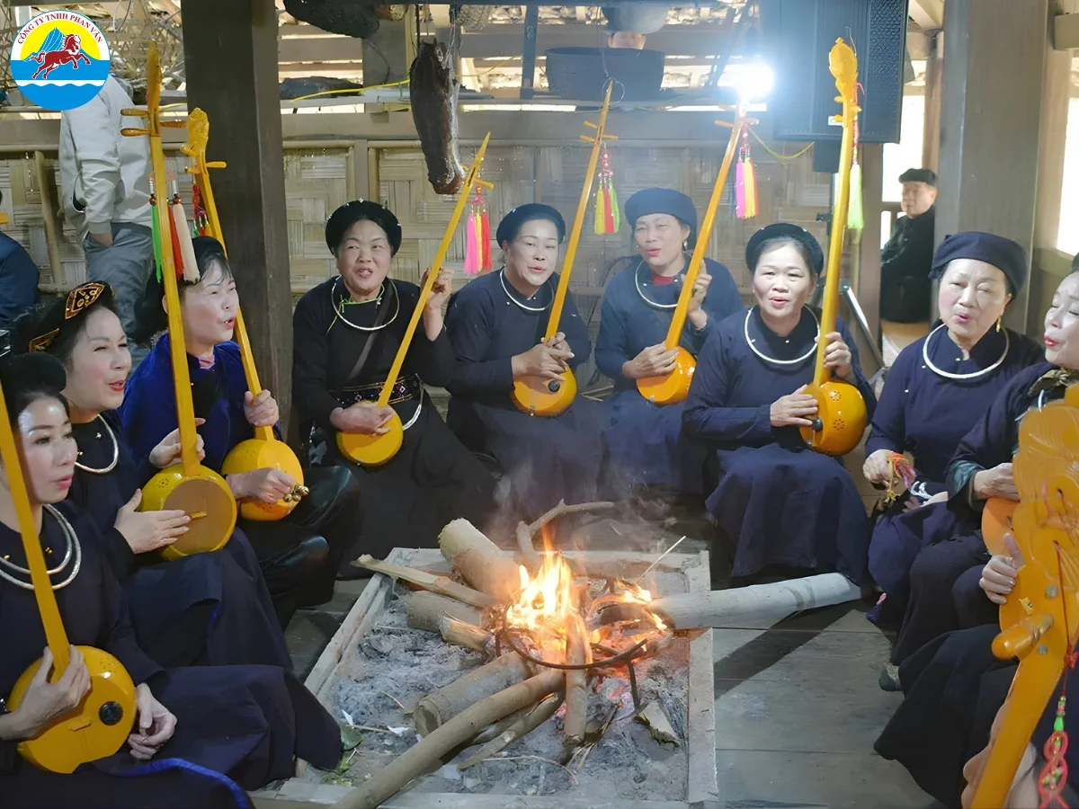 Nghe hát Then, đàn Tính bên bếp lửa nhà sàn cổ