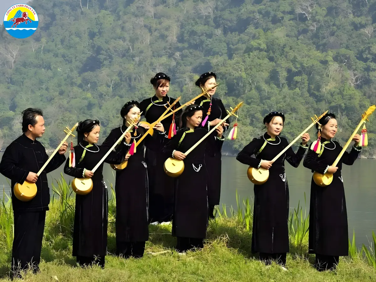 Cao Bằng tháng 3​