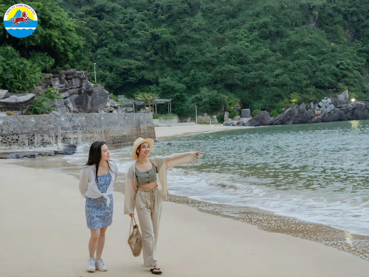 Tham quan Vịnh Lan Hạ