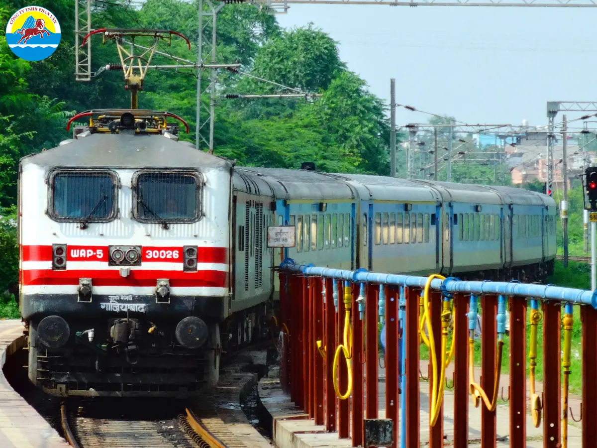 Có thể đi tàu hỏa từ thành phố này đến thành phố khác của Ấn Độ