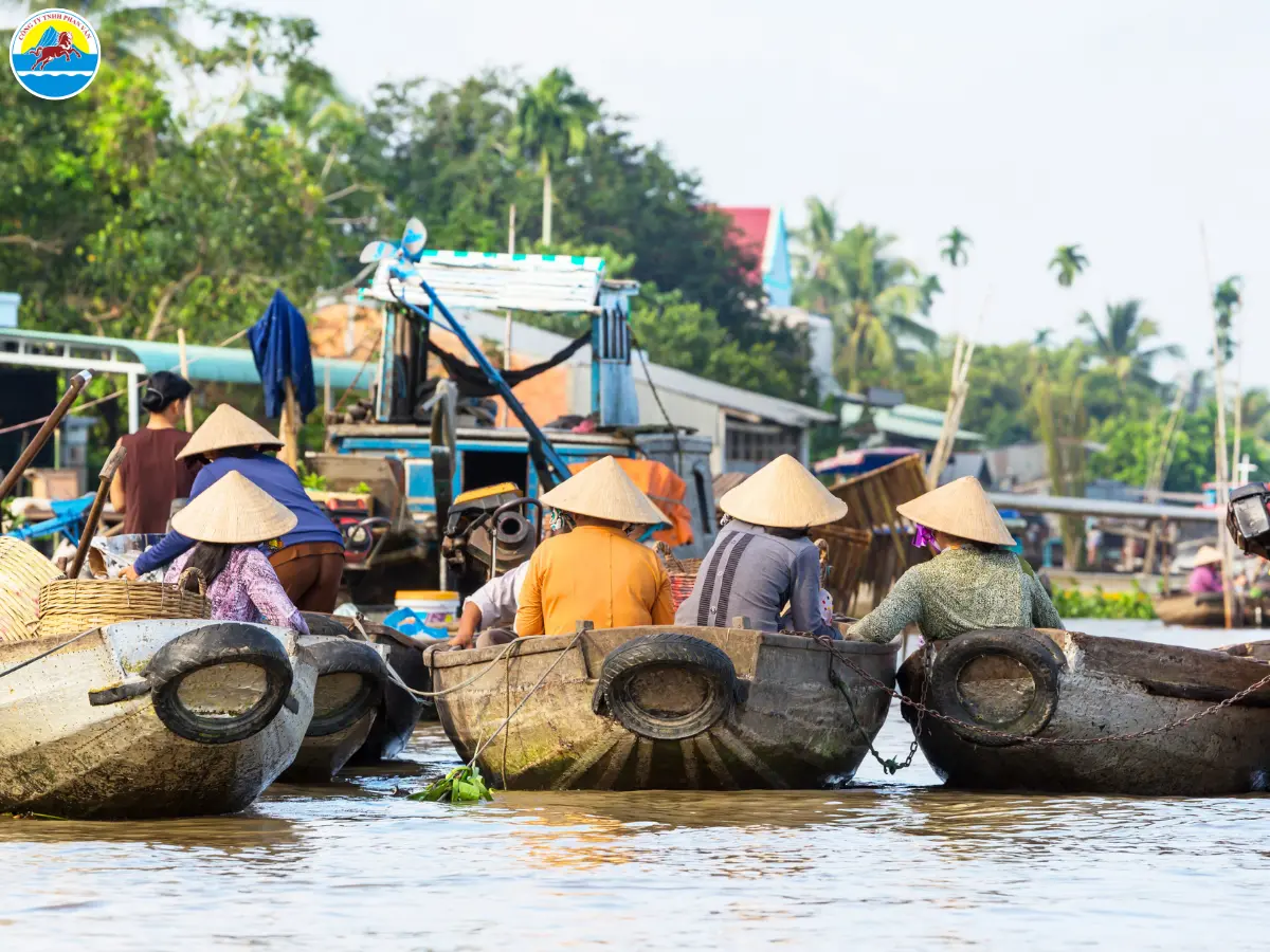 du lịch chợ nổi cái bè tiền giang