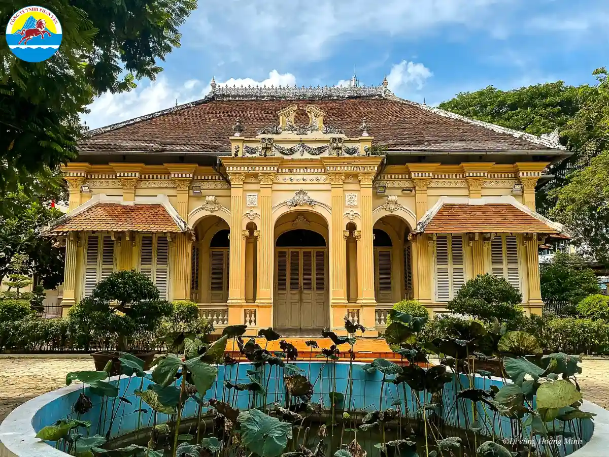 Nhà Bạch Công Tử