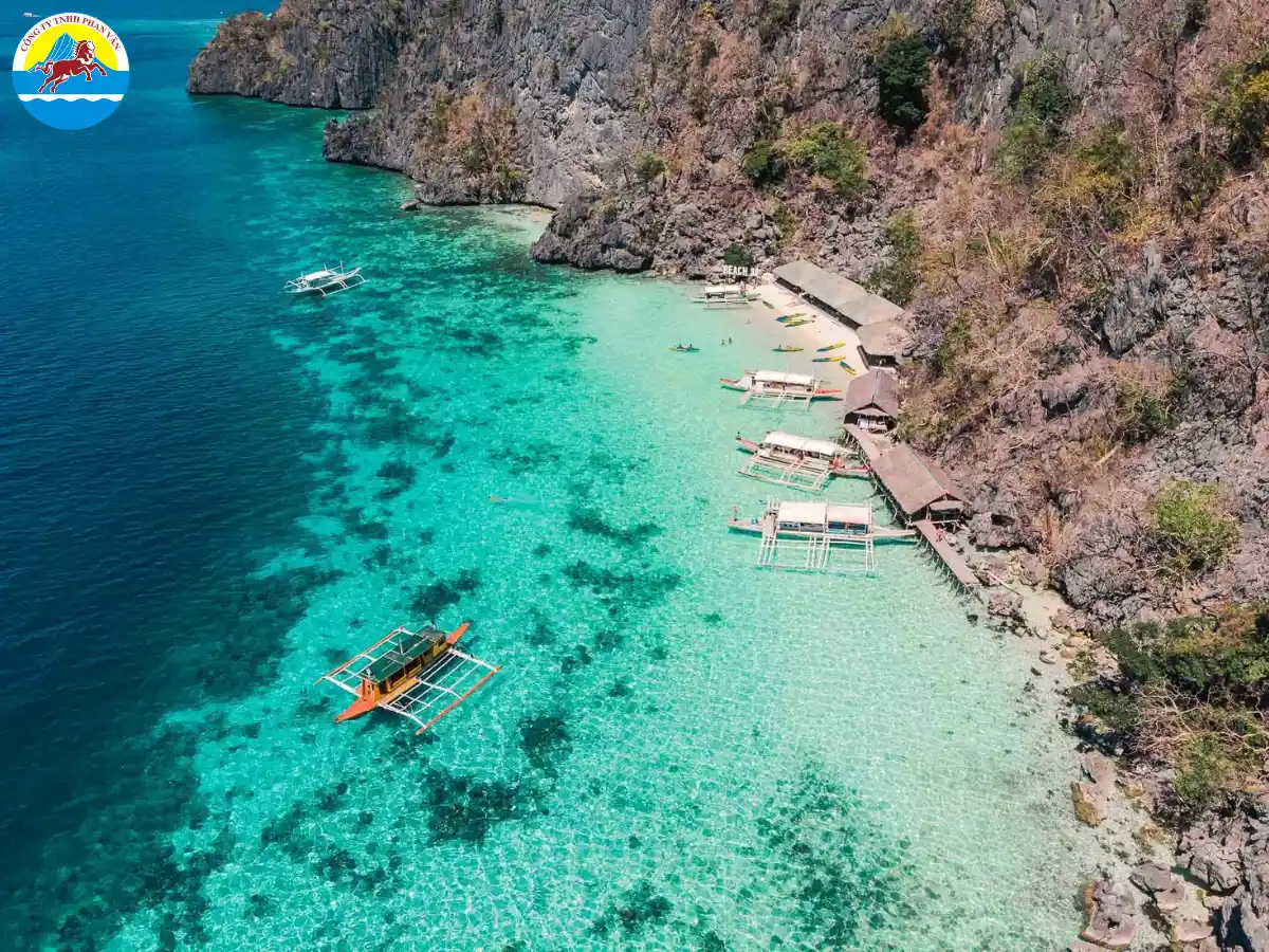 Mùa khô tại Coron được xem như mùa vàng của du lịch biển