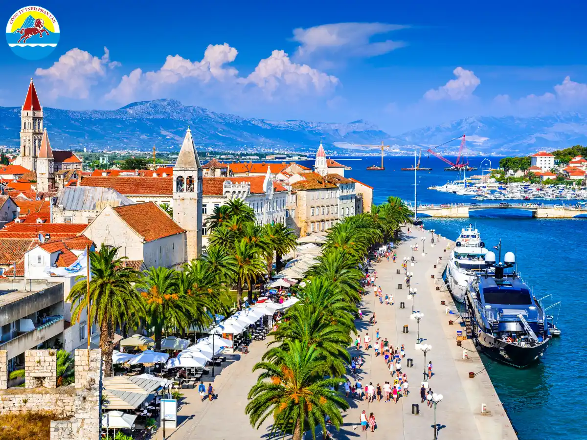 Croatia có nhiều phương tiện di chuyển thuận tiện cho du khách tự túc