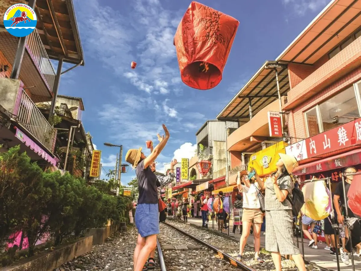 Làng cổ Thập Phần