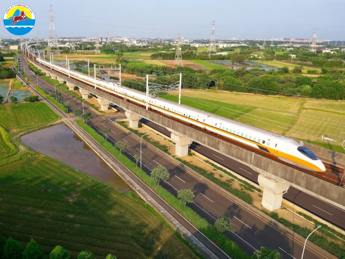 Đài Trung là một trung tâm giao thông quan trọng