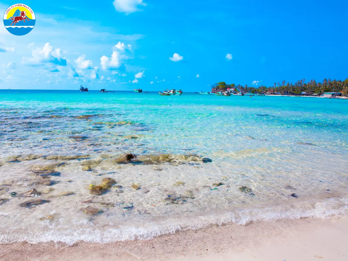 Phan Văn Travel cam kết mang đến trải nghiệm du lịch đảo Nam Du Kiên Giang thoải mái