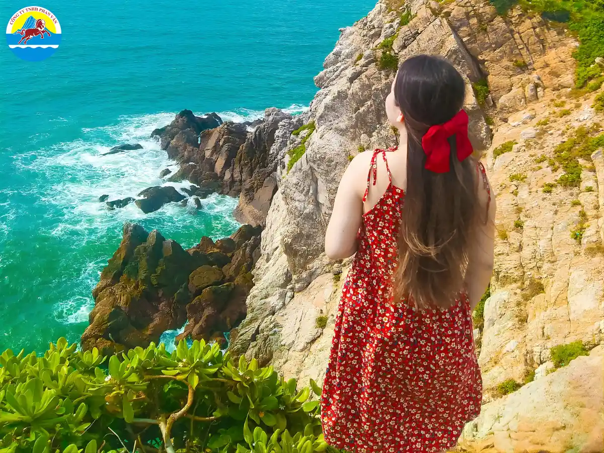 du lịch Quan Lạn