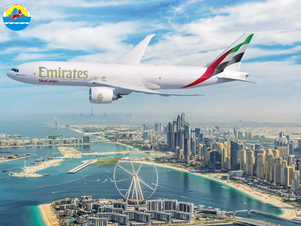 Hãng Emirates có các chuyến bay thẳng dao động $500 - $800