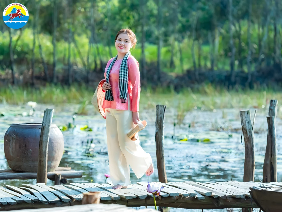 Làng nổi Tân Lập