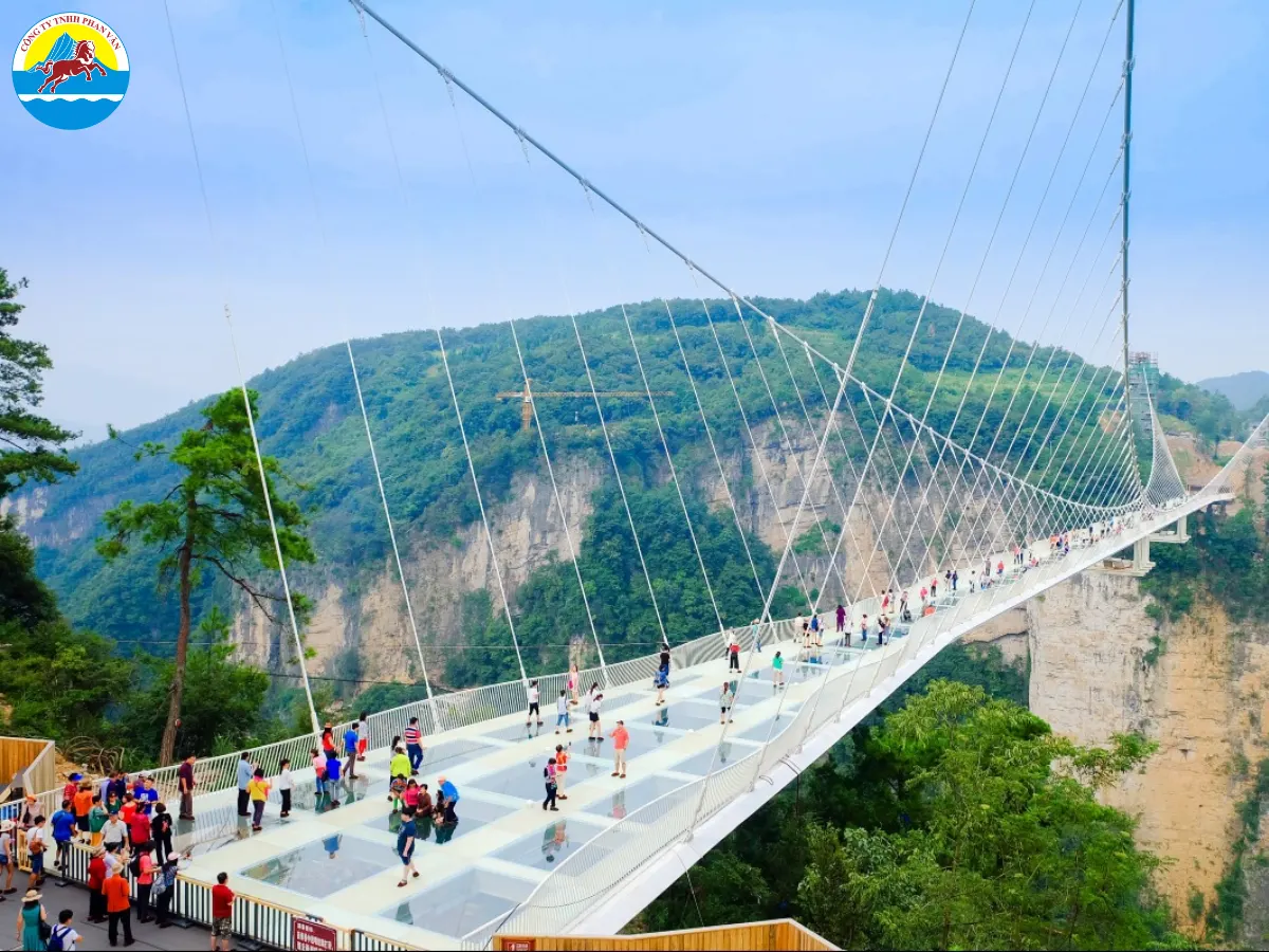 Cầu kính Hongyagu