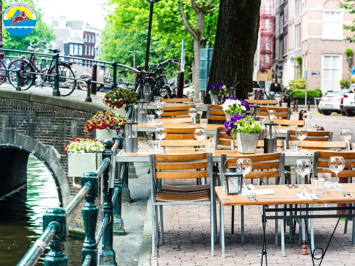 Giá ăn uống ở Hà Lan khá đa dạng