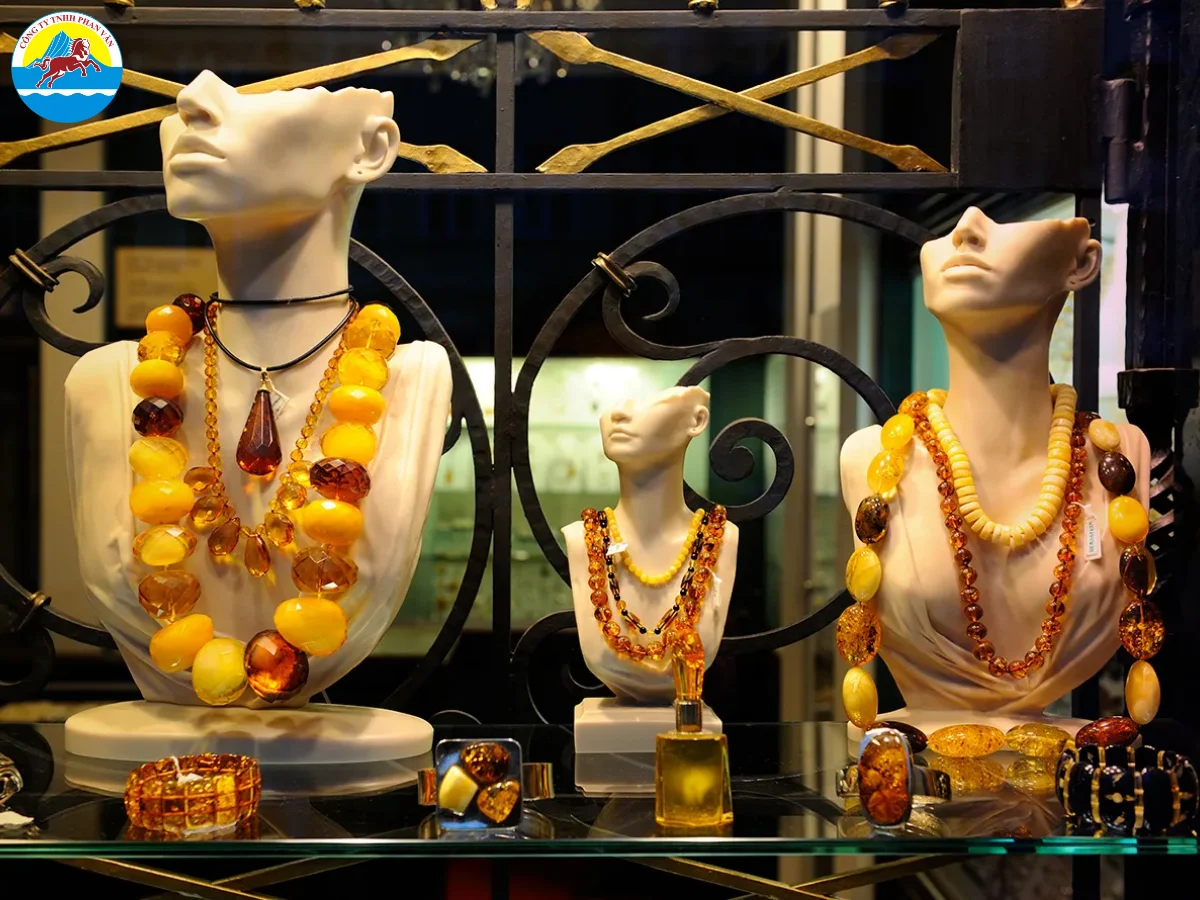 Trang sức hổ phách (Amber Jewelry)