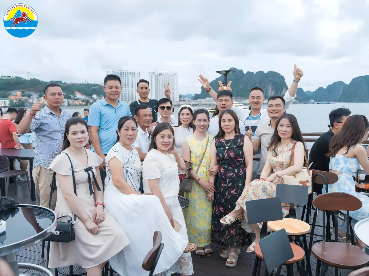 du lịch Hạ Long 1 ngày​