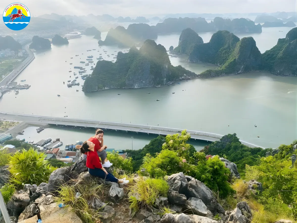du lịch Hạ Long