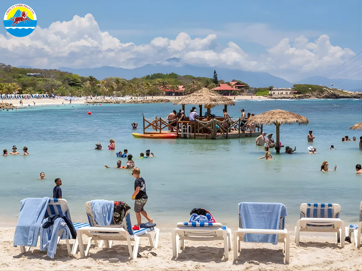 Haiti nằm ở phía Tây của đảo Hispaniola