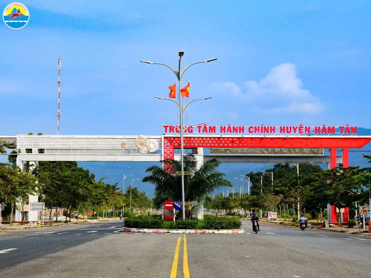 du lịch hàm tân​