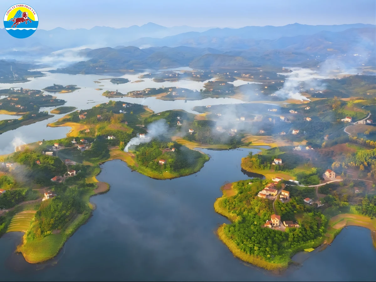 du lịch Hồ Cấm Sơn