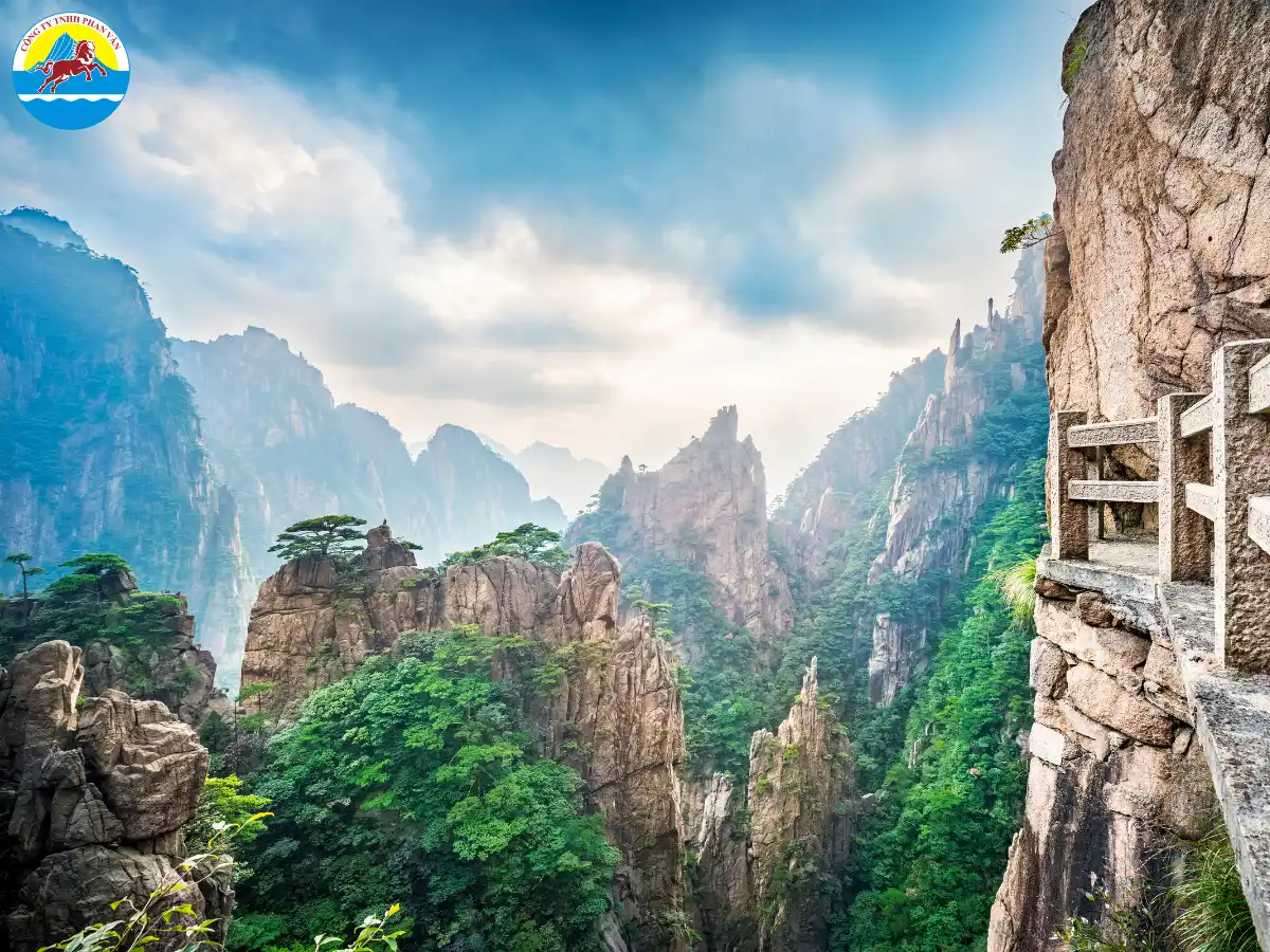 Tour du lịch Hoàng Sơn Trung Quốc của Phan Văn Travel