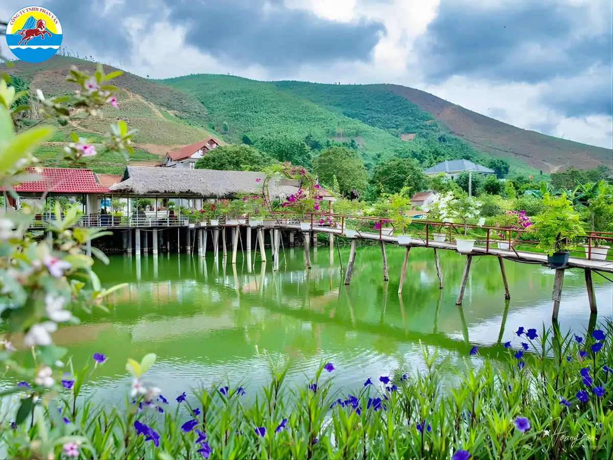 du lịch Hoành Bồ