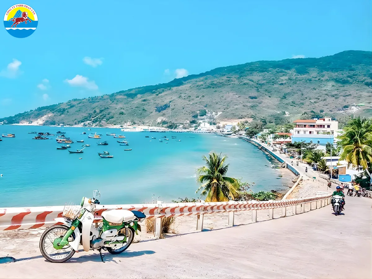 Cần mang bằng lái xe máy khi đến Hòn Sơn
