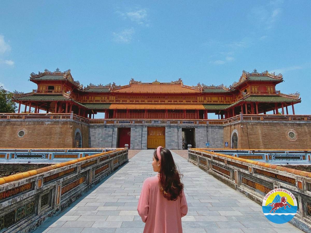 Du lịch Huế 1 ngày từ Đà Nẵng cùng Phan Văn Travel