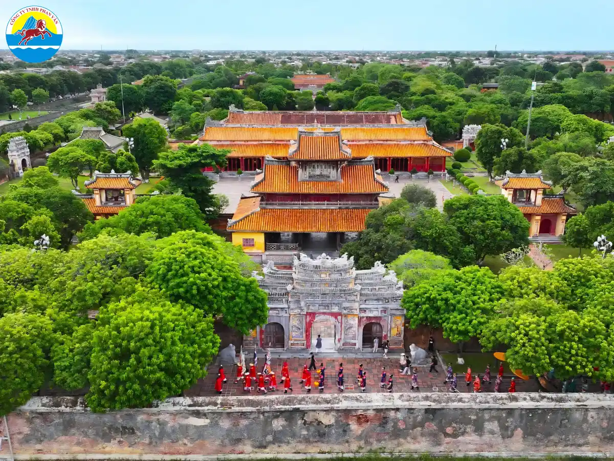 du lịch Huế tháng 11