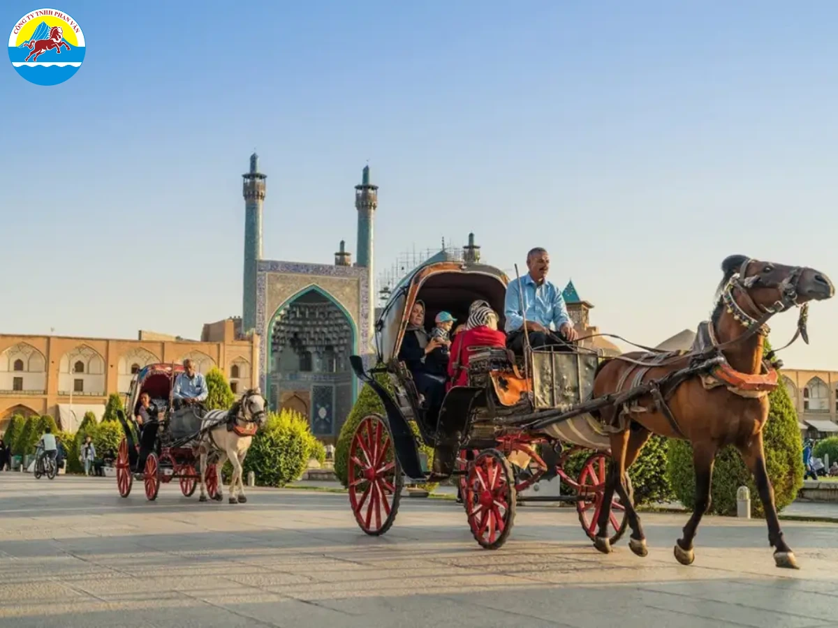 Phan Văn Travel mang đến các chương trình du lịch Iran trọn gói chất lượng cao.
