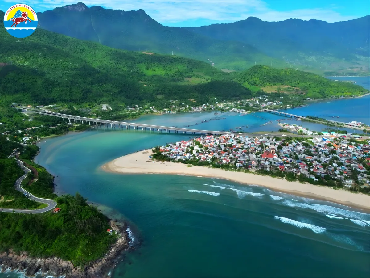 Vịnh Lăng Cô