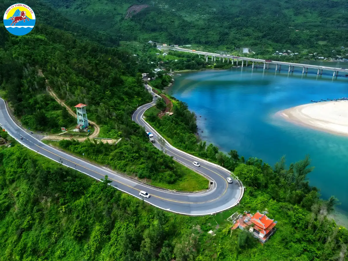 Đèo Hải Vân