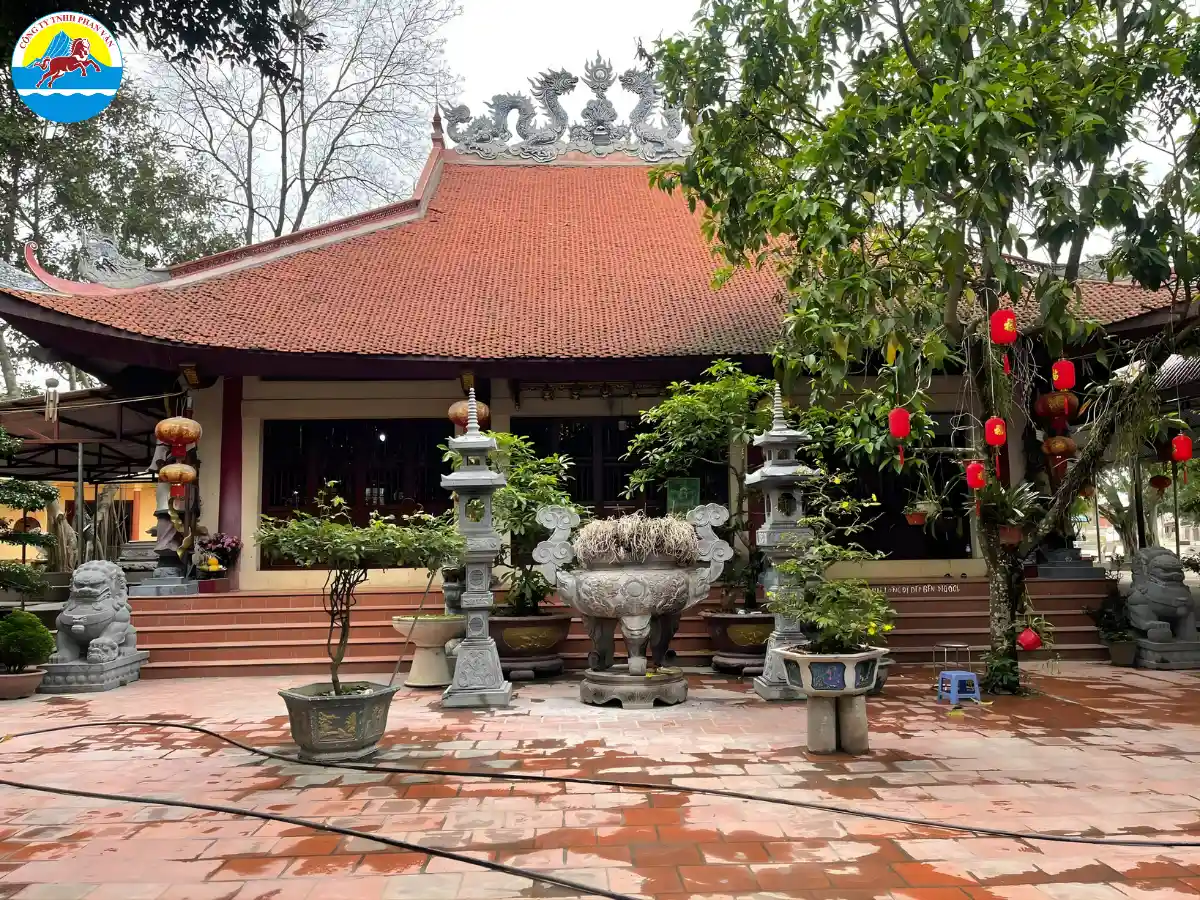 Đền Chí Mìu