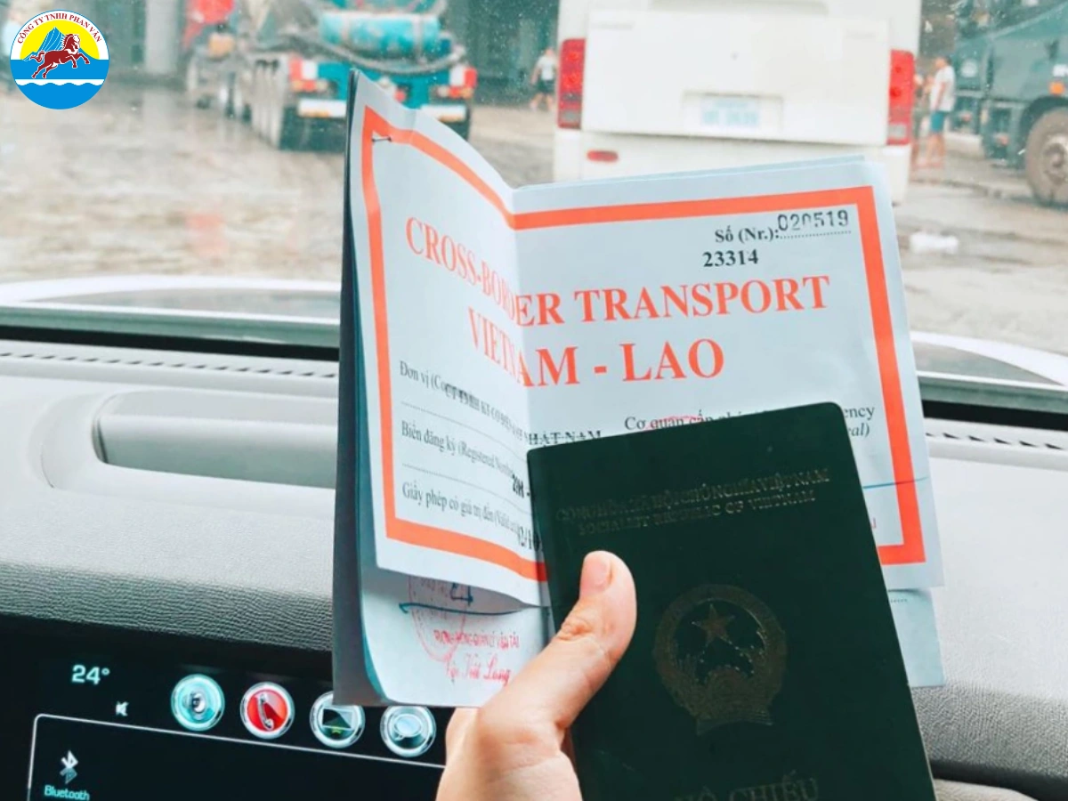 Giấy tờ là yếu tố cốt lõi quyết định việc xuất - nhập cảnh hợp lệ