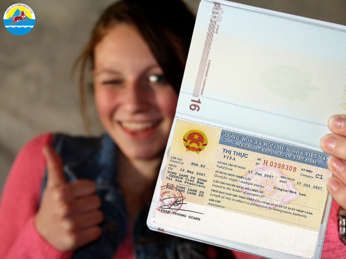 Công dân Việt Nam bắt buộc phải có Visa Schengen