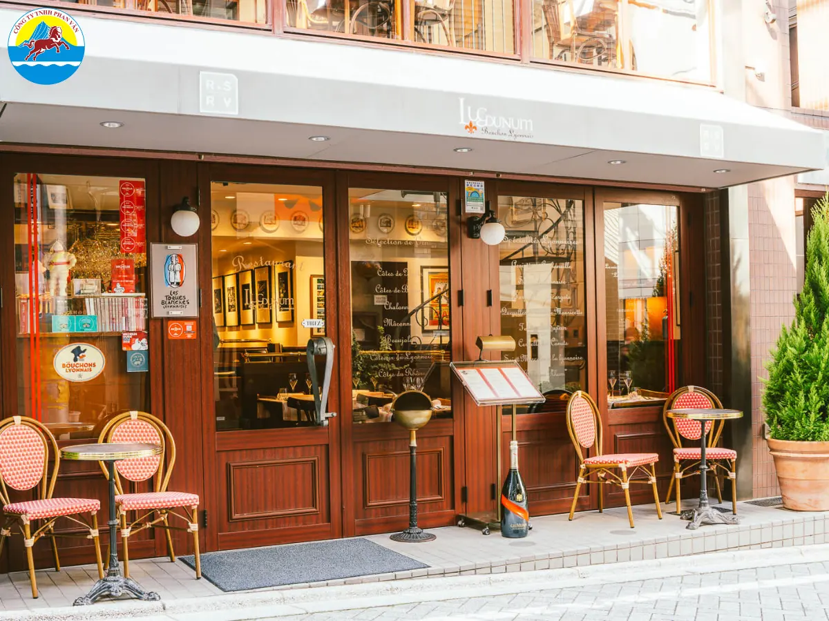 Bouchon Lyonnais đại diện cho linh hồn ẩm thực bình dân của Lyon