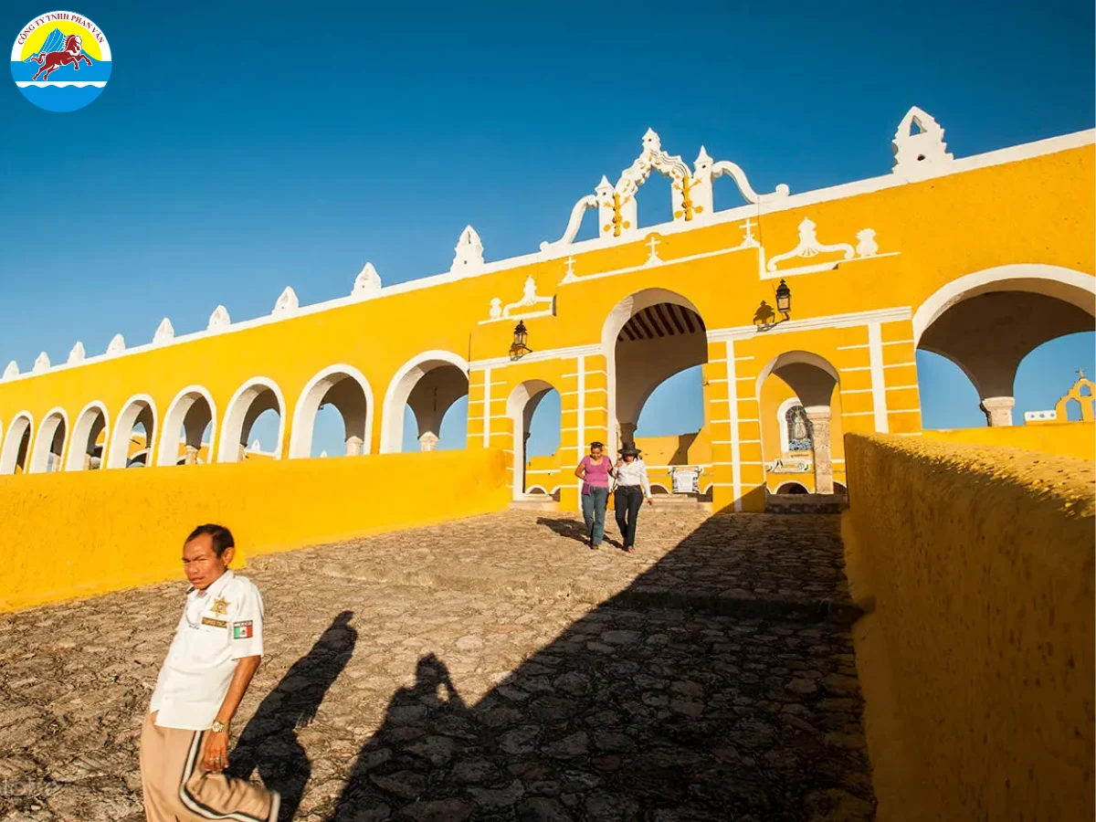 Thành phố vàng Izamal