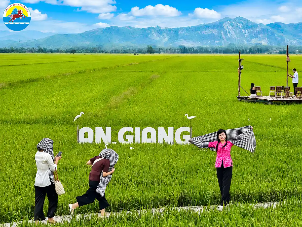 du lịch miền Tây tự túc