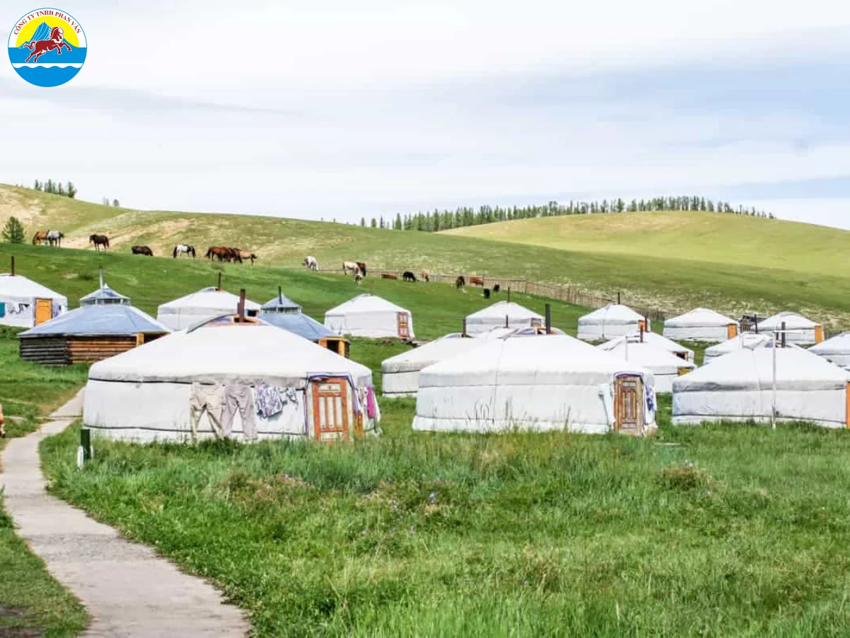 Lưu trú trong nhà lều truyền thống - Ger Camp
