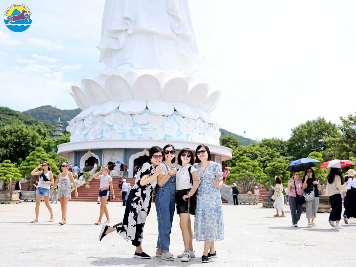 Bạn sẽ có cơ hội gặp gỡ, kết nối với nhiều người