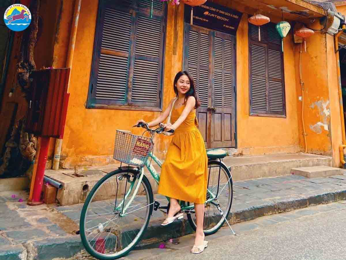 Các “nàng” chọn tour sẽ an toàn hơn du lịch tự túc