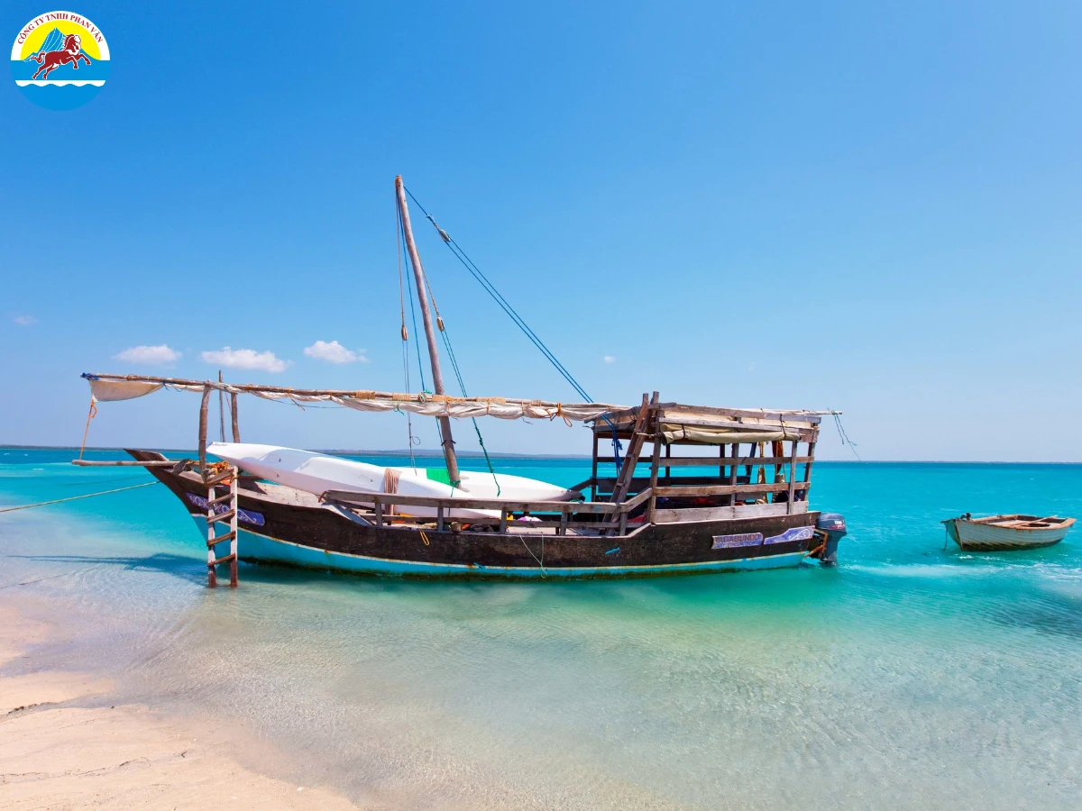 Thuyền buồm Dhow