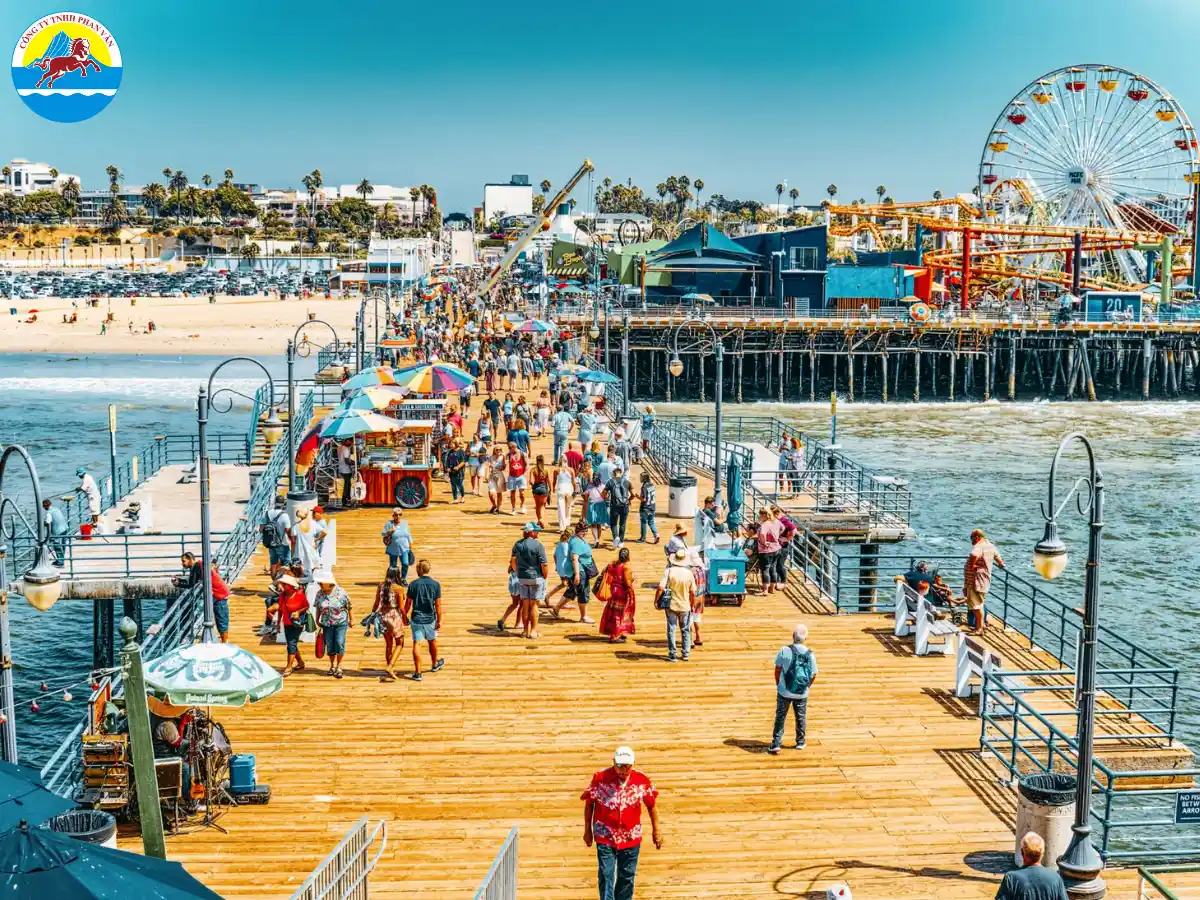Bãi biển Santa Monica