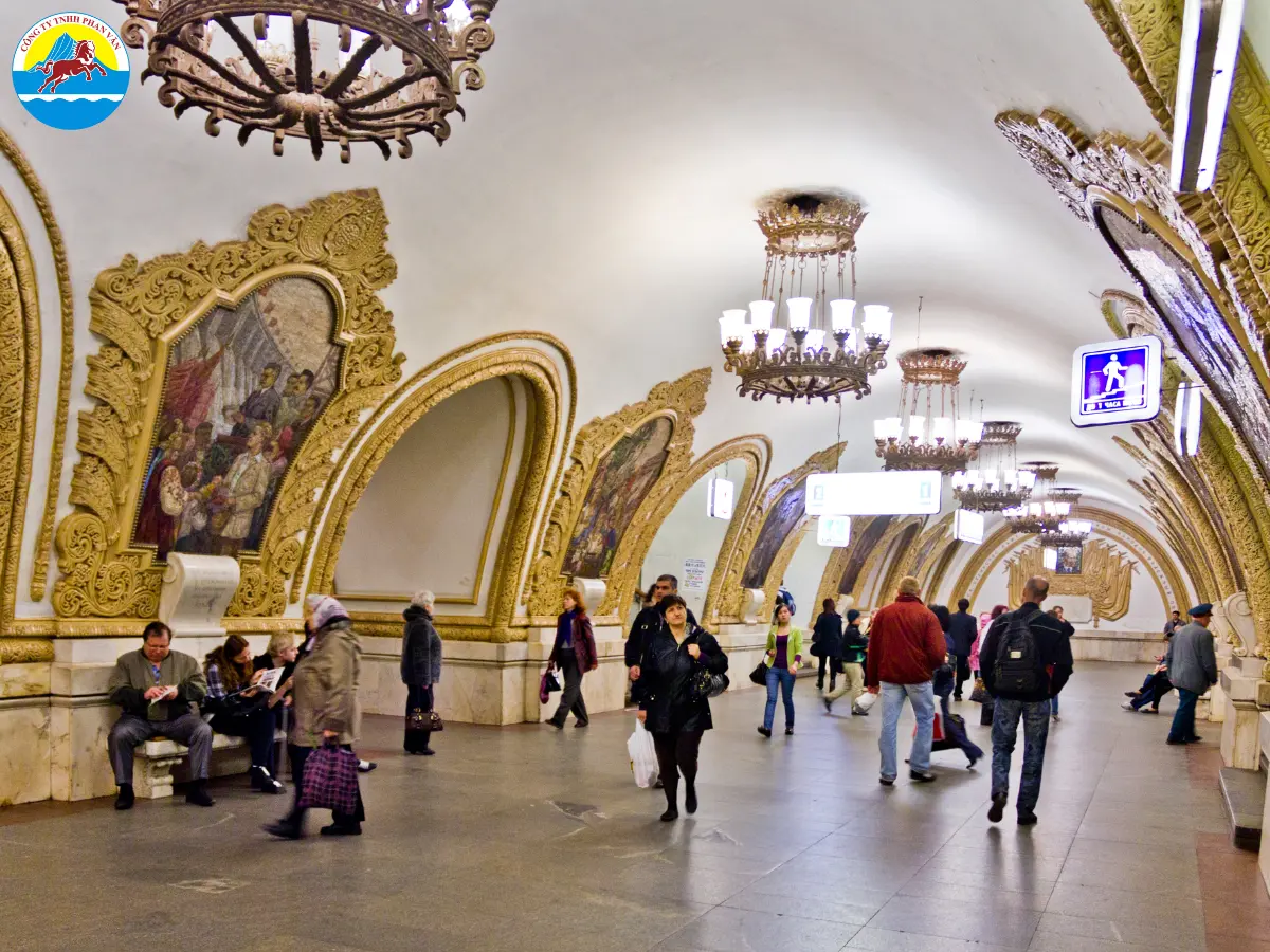 Tàu điện ngầm ở Moscow và Saint Petersburg